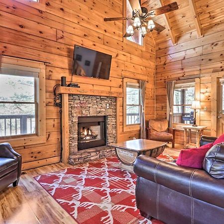 Vila Cozy Cabin With Hot Tub In The Heart Of Pigeon Forge Exteriér fotografie