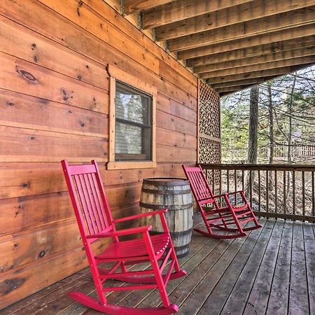 Vila Cozy Cabin With Hot Tub In The Heart Of Pigeon Forge Exteriér fotografie